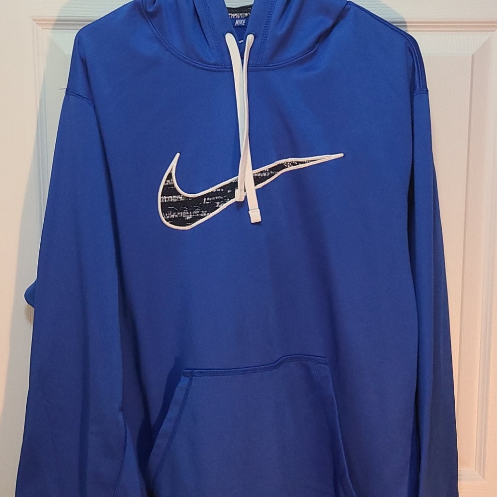 Men's Nike sweatshirt